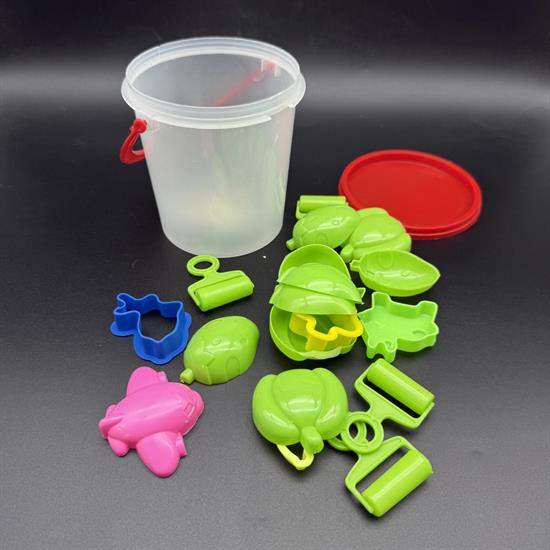 SECCHIELLO C/18 ACCESSORI PLASTILINA ASSORTITI