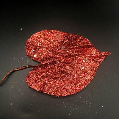 FOGLIA CUORE ROSSO